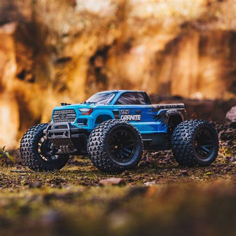 1/10 GRANITE 4WD V3 MEGA 550 Brushed Monster Truck RTR, .